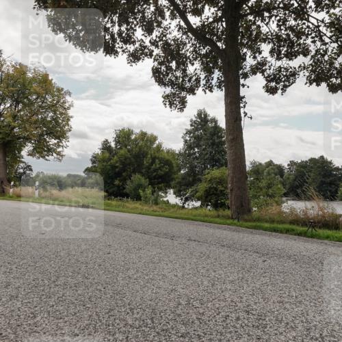 30.08.2026 - Elbe Triathlon Hamburg Michael Burmester http://msf.ph/oto/10056093 30.08.2026 13:00:21 Radfahren  meine-sportfotos.de