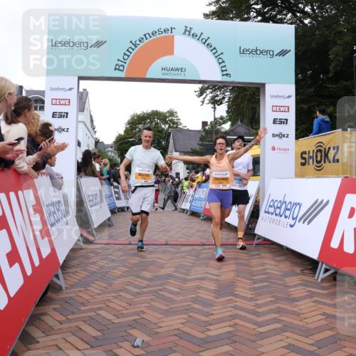 30.08.2026 - Blankeneser Heldenlauf Lena Gebhardt http://msf.ph/oto/10056105 30.08.2026 12:10:37 Ziel 2081, 2082, 2128, 2822, 4350 meine-sportfotos.de