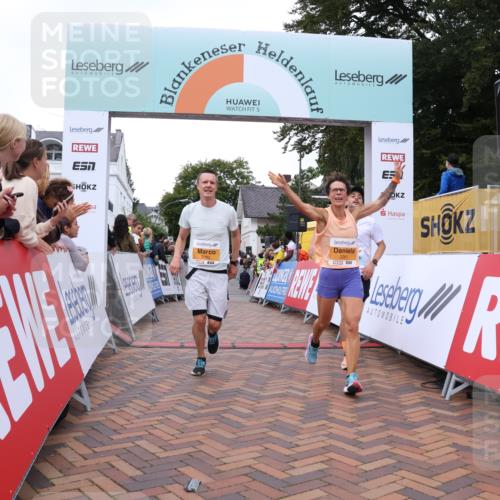 30.08.2026 - Blankeneser Heldenlauf Lena Gebhardt http://msf.ph/oto/10056113 30.08.2026 12:10:37 Ziel 2081, 2082, 2128, 2822, 4350 meine-sportfotos.de