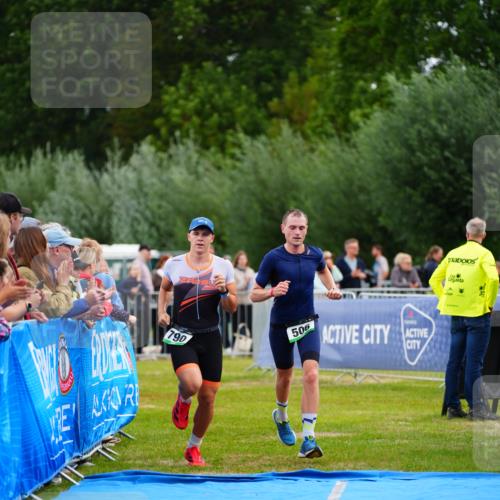 30.08.2026 - Elbe Triathlon Hamburg LAZAROV Photography http://msf.ph/oto/10056115 30.08.2026 11:08:20 Ziel 506, 790 meine-sportfotos.de