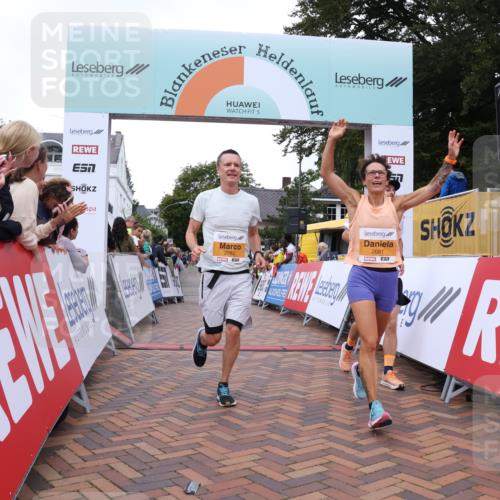 30.08.2026 - Blankeneser Heldenlauf Lena Gebhardt http://msf.ph/oto/10056119 30.08.2026 12:10:37 Ziel 2081, 2082, 2128, 2822, 4350 meine-sportfotos.de