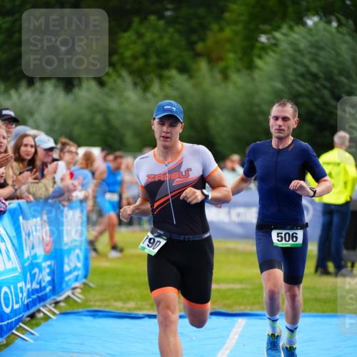 30.08.2026 - Elbe Triathlon Hamburg LAZAROV Photography http://msf.ph/oto/10056130 30.08.2026 11:08:21 Ziel 506, 790 meine-sportfotos.de