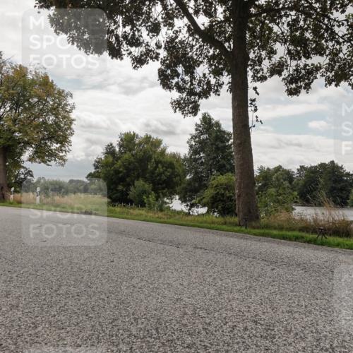30.08.2026 - Elbe Triathlon Hamburg Michael Burmester http://msf.ph/oto/10056142 30.08.2026 13:00:51 Radfahren  meine-sportfotos.de