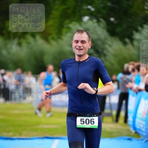 30.08.2026 - Elbe Triathlon Hamburg LAZAROV Photography http://msf.ph/oto/10056143 30.08.2026 11:08:23 Ziel 506, 790 meine-sportfotos.de