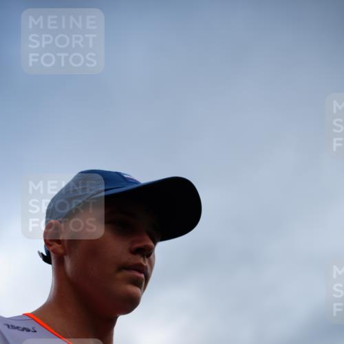30.08.2026 - Elbe Triathlon Hamburg LAZAROV Photography http://msf.ph/oto/10056157 30.08.2026 11:08:27 Ziel  meine-sportfotos.de
