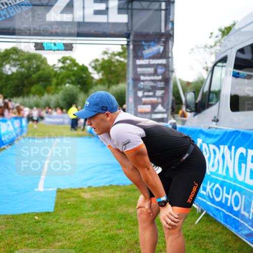 30.08.2026 - Elbe Triathlon Hamburg LAZAROV Photography http://msf.ph/oto/10056160 30.08.2026 11:08:34 Ziel 419, 590, 1260 meine-sportfotos.de