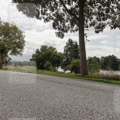 30.08.2026 - Elbe Triathlon Hamburg Michael Burmester http://msf.ph/oto/10056167 30.08.2026 13:00:59 Radfahren  meine-sportfotos.de