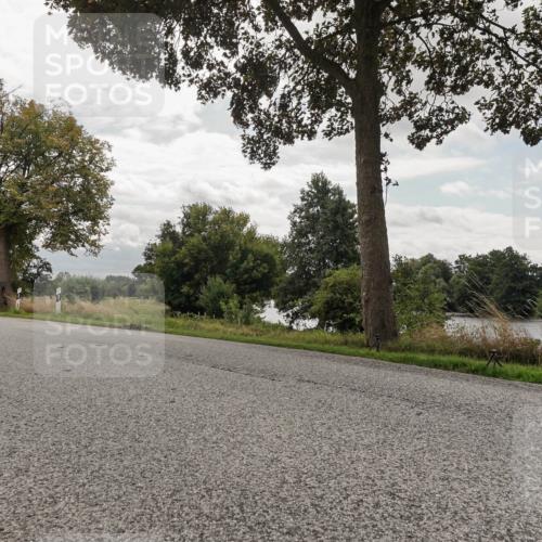 30.08.2026 - Elbe Triathlon Hamburg Michael Burmester http://msf.ph/oto/10056190 30.08.2026 13:01:07 Radfahren  meine-sportfotos.de