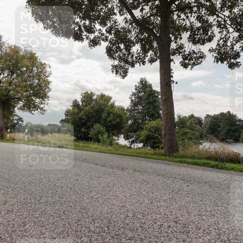 30.08.2026 - Elbe Triathlon Hamburg Michael Burmester http://msf.ph/oto/10056205 30.08.2026 13:01:14 Radfahren  meine-sportfotos.de