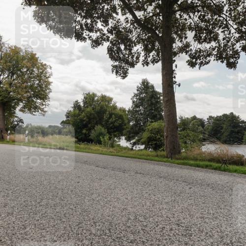 30.08.2026 - Elbe Triathlon Hamburg Michael Burmester http://msf.ph/oto/10056208 30.08.2026 13:01:15 Radfahren  meine-sportfotos.de