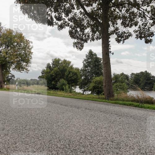 30.08.2026 - Elbe Triathlon Hamburg Michael Burmester http://msf.ph/oto/10056210 30.08.2026 13:01:16 Radfahren  meine-sportfotos.de