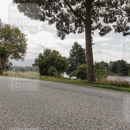 30.08.2026 - Elbe Triathlon Hamburg Michael Burmester http://msf.ph/oto/10056212 30.08.2026 13:01:17 Radfahren  meine-sportfotos.de