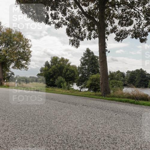 30.08.2026 - Elbe Triathlon Hamburg Michael Burmester http://msf.ph/oto/10056216 30.08.2026 13:01:19 Radfahren  meine-sportfotos.de