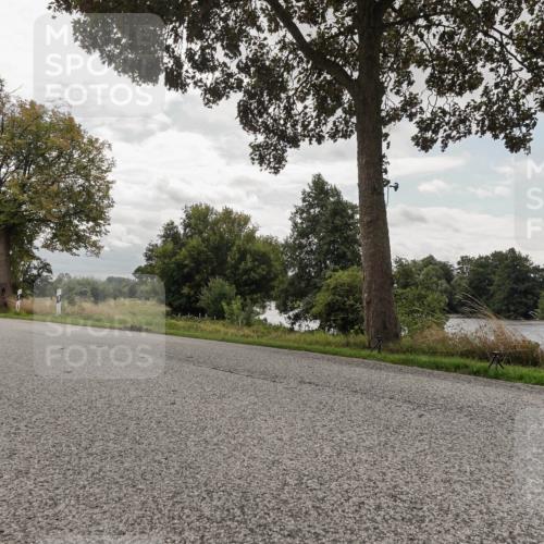 30.08.2026 - Elbe Triathlon Hamburg Michael Burmester http://msf.ph/oto/10056218 30.08.2026 13:01:19 Radfahren  meine-sportfotos.de