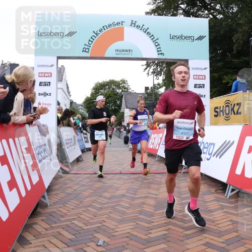 30.08.2026 - Blankeneser Heldenlauf Lena Gebhardt http://msf.ph/oto/10056219 30.08.2026 12:10:53 Ziel 2051, 4127, 4137, 4342, 4367 meine-sportfotos.de