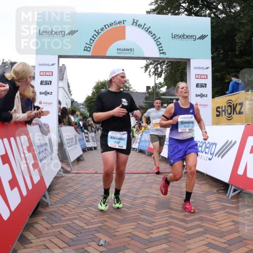 30.08.2026 - Blankeneser Heldenlauf Lena Gebhardt http://msf.ph/oto/10056232 30.08.2026 12:10:54 Ziel 2051, 4127, 4137, 4342, 4367 meine-sportfotos.de