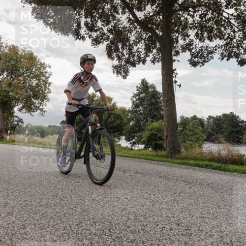 30.08.2026 - Elbe Triathlon Hamburg Michael Burmester http://msf.ph/oto/10056233 30.08.2026 13:01:41 Radfahren 1790 meine-sportfotos.de
