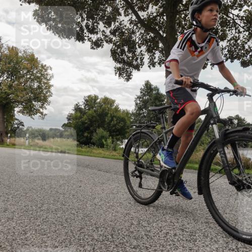 30.08.2026 - Elbe Triathlon Hamburg Michael Burmester http://msf.ph/oto/10056235 30.08.2026 13:01:41 Radfahren 1790 meine-sportfotos.de