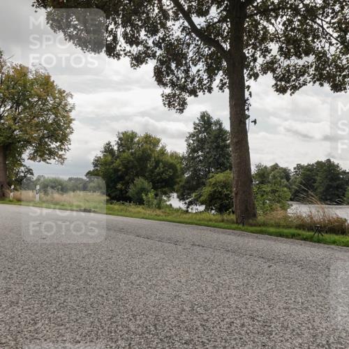 30.08.2026 - Elbe Triathlon Hamburg Michael Burmester http://msf.ph/oto/10056237 30.08.2026 13:03:01 Radfahren  meine-sportfotos.de