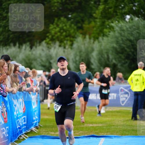 30.08.2026 - Elbe Triathlon Hamburg LAZAROV Photography http://msf.ph/oto/10056238 30.08.2026 11:08:52 Ziel 503, 555, 746, 1042 meine-sportfotos.de
