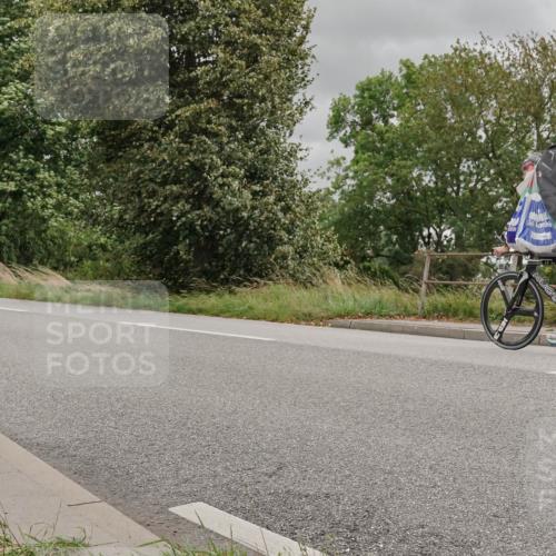 30.08.2026 - Elbe Triathlon Hamburg Michael Burmester http://msf.ph/oto/10056255 30.08.2026 13:36:13 Radfahren  meine-sportfotos.de
