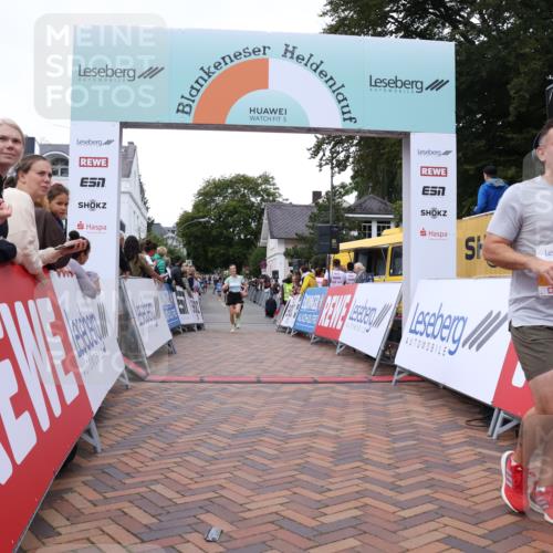 30.08.2026 - Blankeneser Heldenlauf Lena Gebhardt http://msf.ph/oto/10056258 30.08.2026 12:10:56 Ziel 2051, 4127, 4137, 4202, 4342, 4367 meine-sportfotos.de