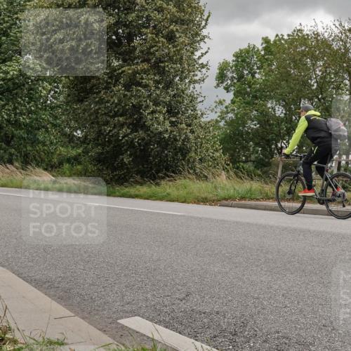 30.08.2026 - Elbe Triathlon Hamburg Michael Burmester http://msf.ph/oto/10056280 30.08.2026 13:39:45 Radfahren  meine-sportfotos.de