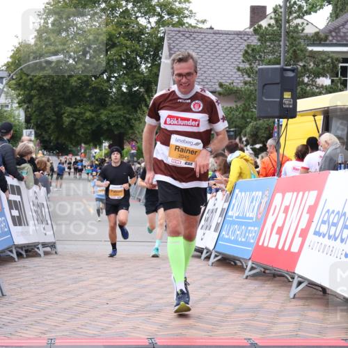 30.08.2026 - Blankeneser Heldenlauf Lena Gebhardt http://msf.ph/oto/10056291 30.08.2026 12:11:03 Ziel 2045, 2393, 4202, 4309 meine-sportfotos.de