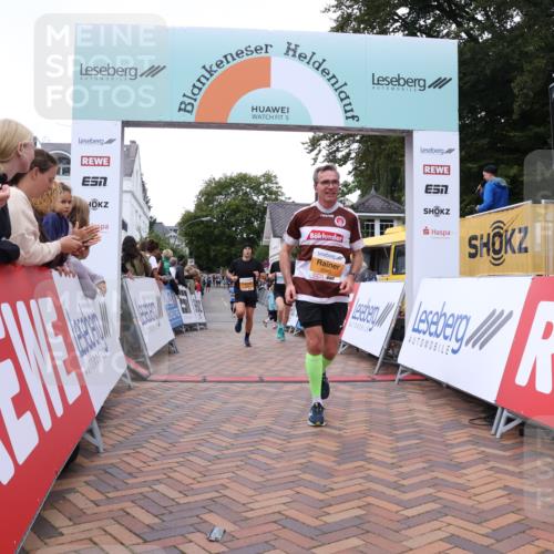 30.08.2026 - Blankeneser Heldenlauf Lena Gebhardt http://msf.ph/oto/10056305 30.08.2026 12:11:04 Ziel 2045, 2393, 4202, 4309 meine-sportfotos.de