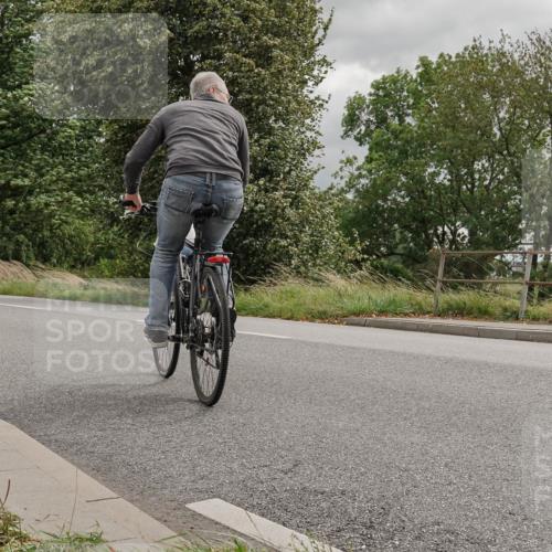 30.08.2026 - Elbe Triathlon Hamburg Michael Burmester http://msf.ph/oto/10056306 30.08.2026 13:40:54 Radfahren  meine-sportfotos.de
