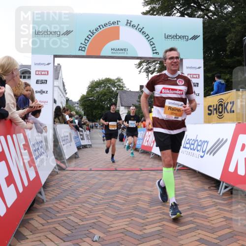 30.08.2026 - Blankeneser Heldenlauf Lena Gebhardt http://msf.ph/oto/10056311 30.08.2026 12:11:05 Ziel 2045, 2393, 4202, 4309 meine-sportfotos.de