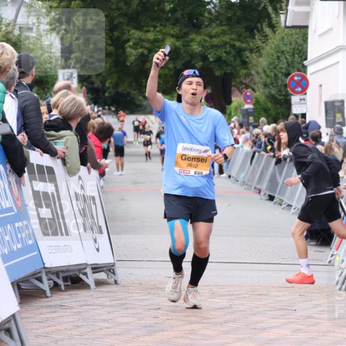 30.08.2026 - Blankeneser Heldenlauf Lena Gebhardt http://msf.ph/oto/10056330 30.08.2026 12:11:11 Ziel 2045, 2393, 2912, 4309 meine-sportfotos.de