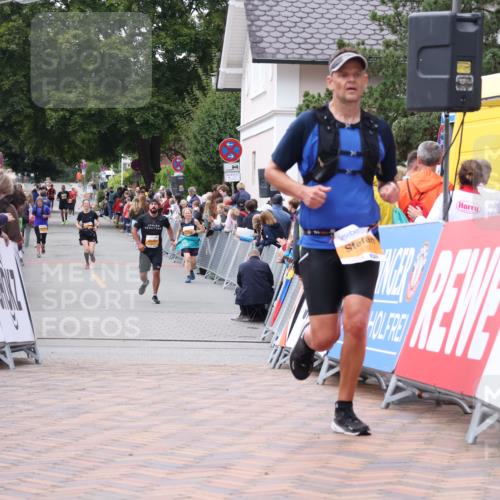 30.08.2026 - Blankeneser Heldenlauf Lena Gebhardt http://msf.ph/oto/10056371 30.08.2026 12:11:23 Ziel 2320, 4373, 4445 meine-sportfotos.de