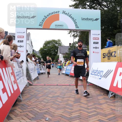 30.08.2026 - Blankeneser Heldenlauf Lena Gebhardt http://msf.ph/oto/10056389 30.08.2026 12:11:36 Ziel 2086, 2438, 2541 meine-sportfotos.de
