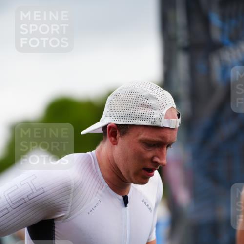 30.08.2026 - Elbe Triathlon Hamburg LAZAROV Photography http://msf.ph/oto/10056395 30.08.2026 11:09:50 Ziel 626, 1060 meine-sportfotos.de