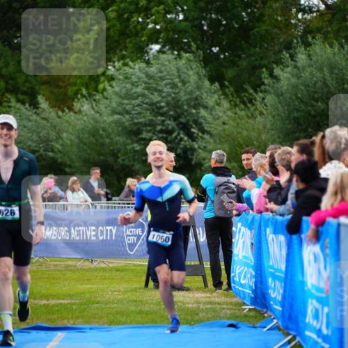 30.08.2026 - Elbe Triathlon Hamburg LAZAROV Photography http://msf.ph/oto/10056404 30.08.2026 11:09:54 Ziel 626, 1060 meine-sportfotos.de
