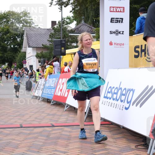 30.08.2026 - Blankeneser Heldenlauf Lena Gebhardt http://msf.ph/oto/10056409 30.08.2026 12:11:42 Ziel 2086, 2438, 2541, 2803 meine-sportfotos.de
