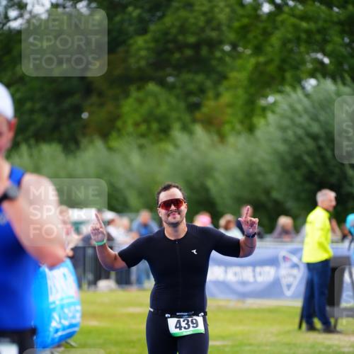 30.08.2026 - Elbe Triathlon Hamburg LAZAROV Photography http://msf.ph/oto/10056441 30.08.2026 11:10:13 Ziel 439, 581 meine-sportfotos.de