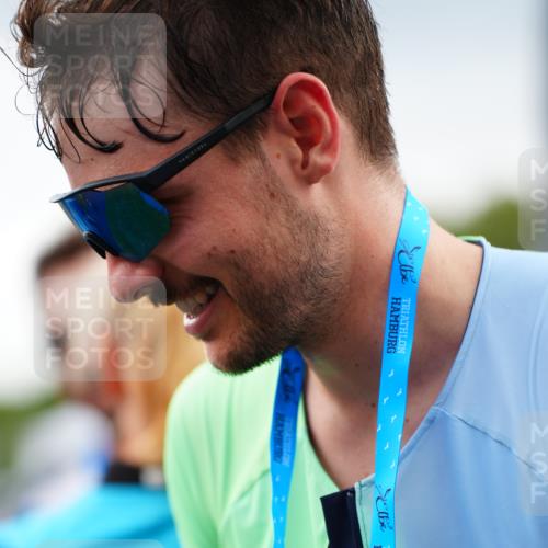 30.08.2026 - Elbe Triathlon Hamburg LAZAROV Photography http://msf.ph/oto/10056484 30.08.2026 11:10:49 Ziel 437, 541, 566, 666 meine-sportfotos.de