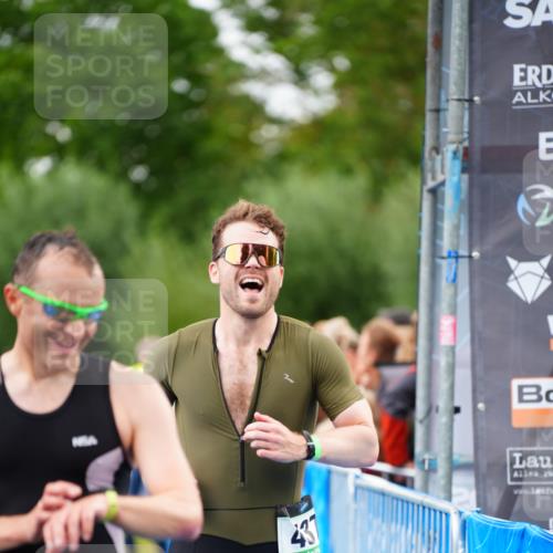 30.08.2026 - Elbe Triathlon Hamburg LAZAROV Photography http://msf.ph/oto/10056507 30.08.2026 11:10:54 Ziel 437, 541, 566, 666 meine-sportfotos.de