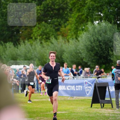 30.08.2026 - Elbe Triathlon Hamburg LAZAROV Photography http://msf.ph/oto/10056519 30.08.2026 11:11:08 Ziel 603 meine-sportfotos.de
