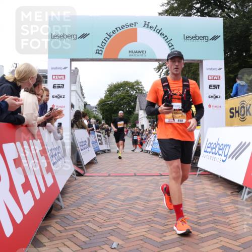 30.08.2026 - Blankeneser Heldenlauf Lena Gebhardt http://msf.ph/oto/10056520 30.08.2026 12:12:11 Ziel 2344, 2562, 2621, 2899, 2923, 4345, 4398 meine-sportfotos.de