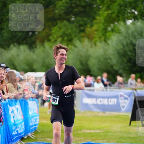 30.08.2026 - Elbe Triathlon Hamburg LAZAROV Photography http://msf.ph/oto/10056525 30.08.2026 11:11:10 Ziel 440, 603, 665, 1010 meine-sportfotos.de