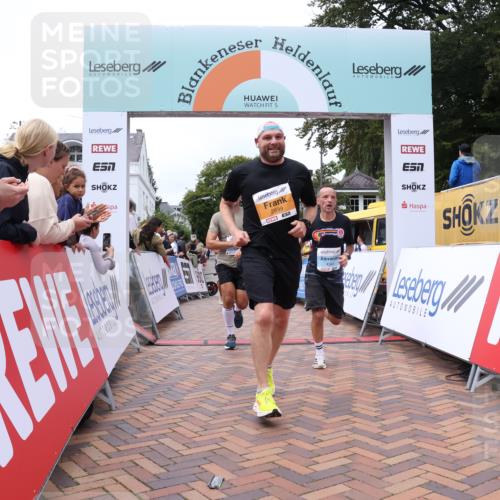 30.08.2026 - Blankeneser Heldenlauf Lena Gebhardt http://msf.ph/oto/10056538 30.08.2026 12:12:14 Ziel 2344, 2899, 2923, 4345, 4398 meine-sportfotos.de