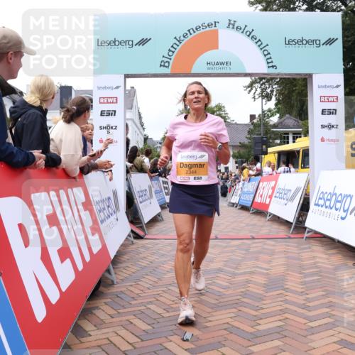 30.08.2026 - Blankeneser Heldenlauf Lena Gebhardt http://msf.ph/oto/10056560 30.08.2026 12:12:17 Ziel 2344, 2899, 2923, 4345, 4398 meine-sportfotos.de