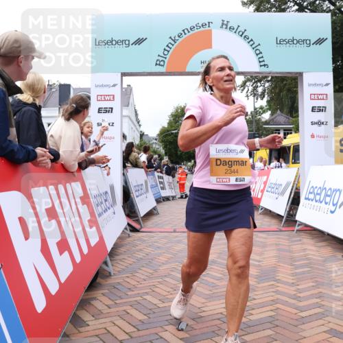 30.08.2026 - Blankeneser Heldenlauf Lena Gebhardt http://msf.ph/oto/10056564 30.08.2026 12:12:17 Ziel 2344, 2899, 2923, 4345, 4398 meine-sportfotos.de