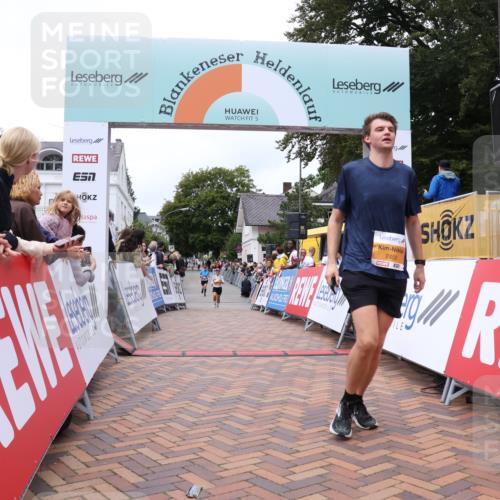 30.08.2026 - Blankeneser Heldenlauf Lena Gebhardt http://msf.ph/oto/10056583 30.08.2026 12:12:27 Ziel 2450 meine-sportfotos.de