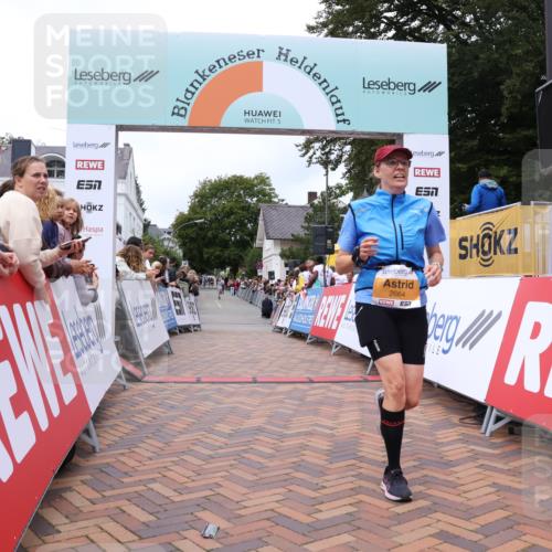 30.08.2026 - Blankeneser Heldenlauf Lena Gebhardt http://msf.ph/oto/10056607 30.08.2026 12:12:36 Ziel 2416, 2664 meine-sportfotos.de