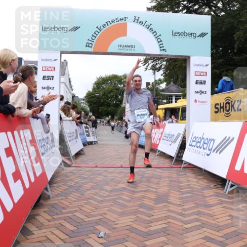 30.08.2026 - Blankeneser Heldenlauf Lena Gebhardt http://msf.ph/oto/10056624 30.08.2026 12:12:46 Ziel 4335 meine-sportfotos.de