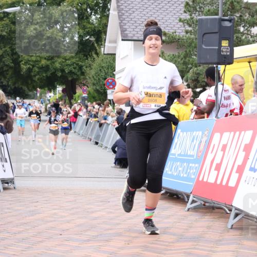 30.08.2026 - Blankeneser Heldenlauf Lena Gebhardt http://msf.ph/oto/10056638 30.08.2026 12:12:55 Ziel 2808 meine-sportfotos.de